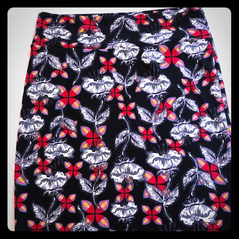 Lularoe Cassie Skirt - size XL
